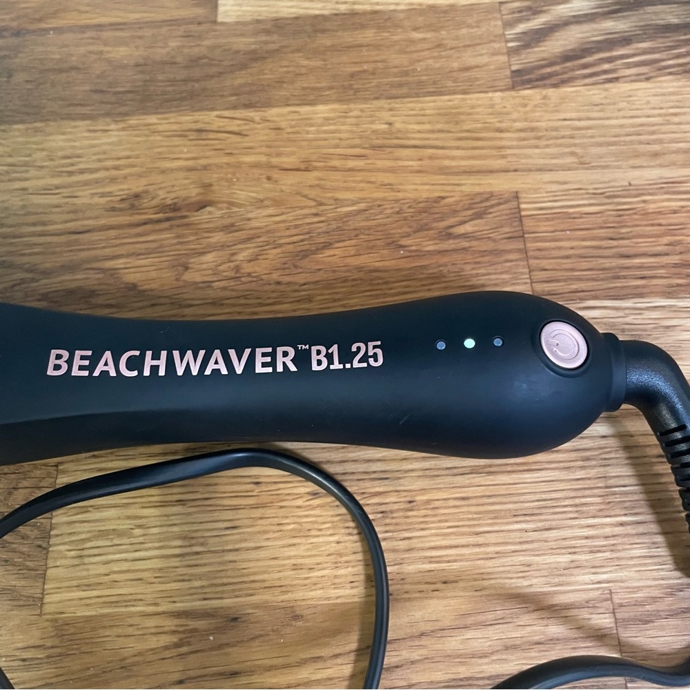 NEW Beachwaver B1.25 Rotating Styling Iron in Midnight Rose - Picture 2 of 6